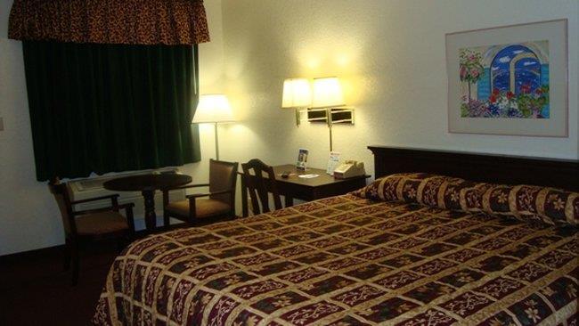 Inn Of America Palm Beach Gardens Room photo