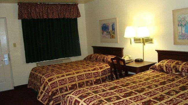 Inn Of America Palm Beach Gardens Room photo