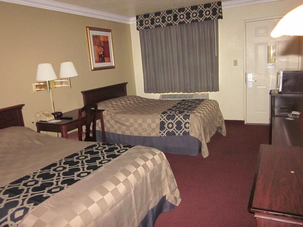 Inn Of America Palm Beach Gardens Exterior photo